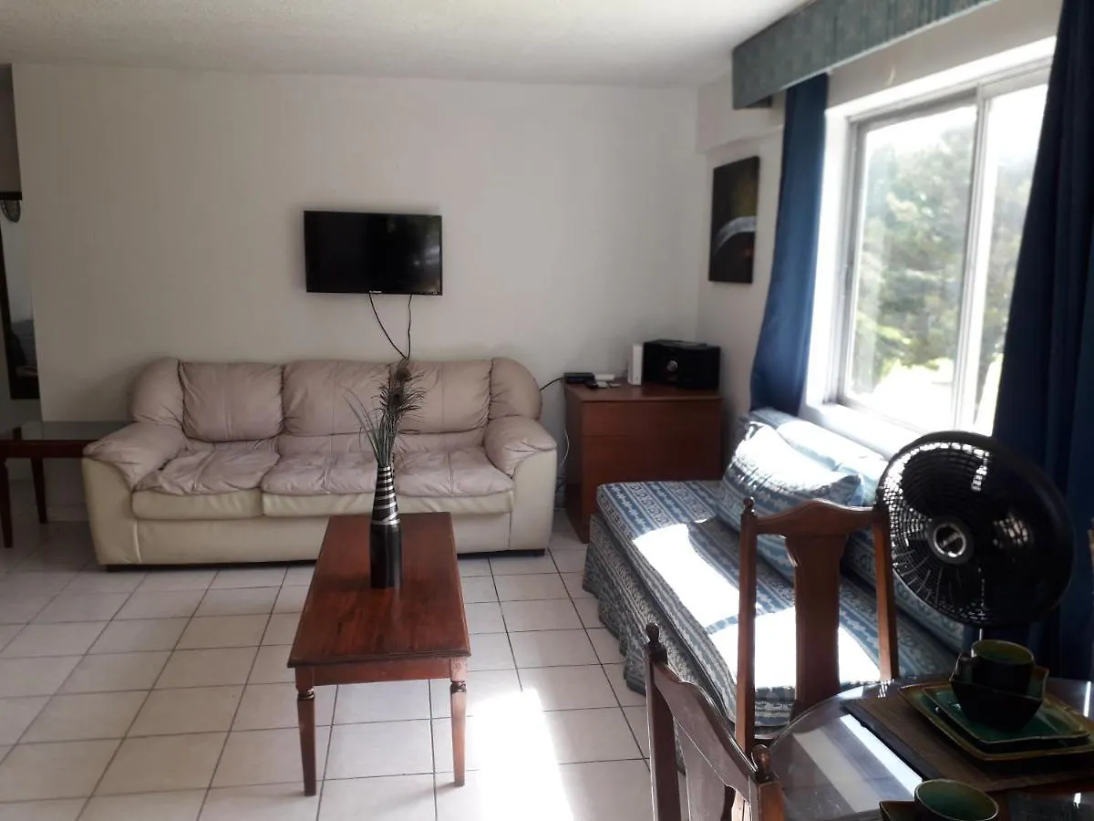 One Bed Room Apartment & One Studio In Ochi Rios location